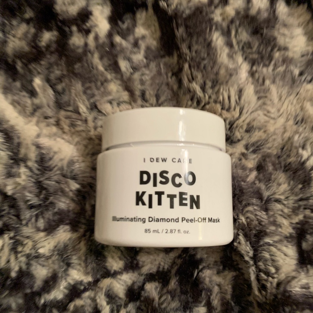 Disco kitten face mask